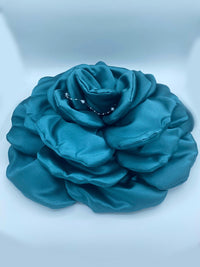 Cuscino In Raso A Forma Di Rosa e Peonia