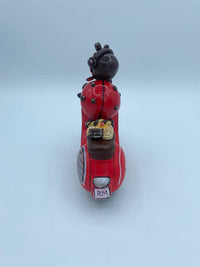 Vespa con Decorazioni in Porcellana Fredda
