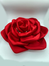 Cuscino In Raso A Forma Di Rosa e Peonia