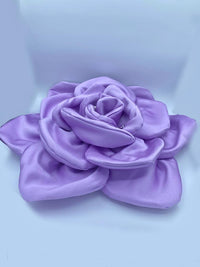 Cuscino In Raso A Forma Di Rosa e Peonia